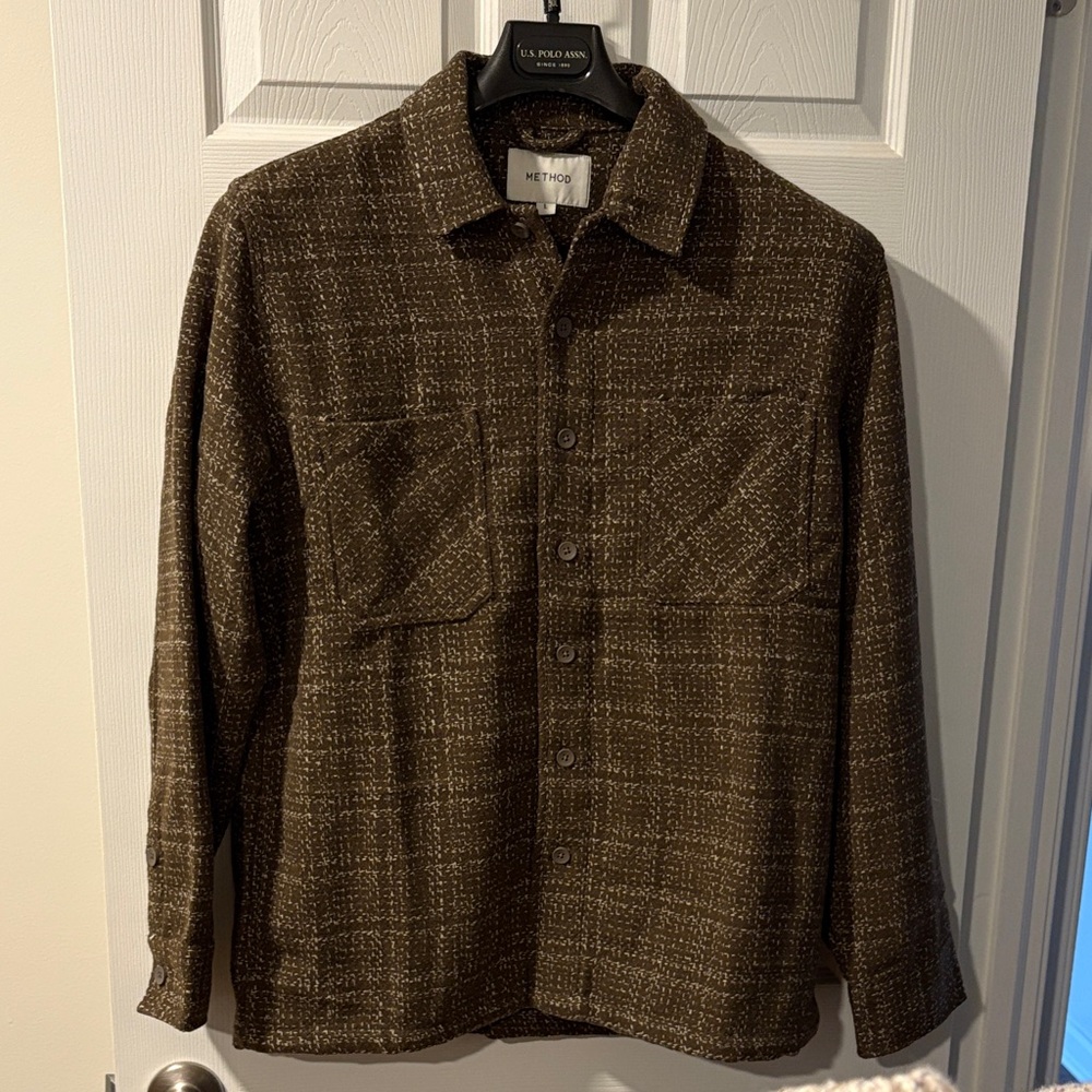 Method new Mens heavy button down
OVERSHIRT size large